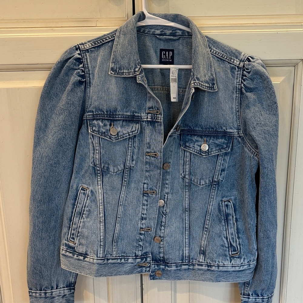 GAP Women's Denim Blue Jean Jacket NWT